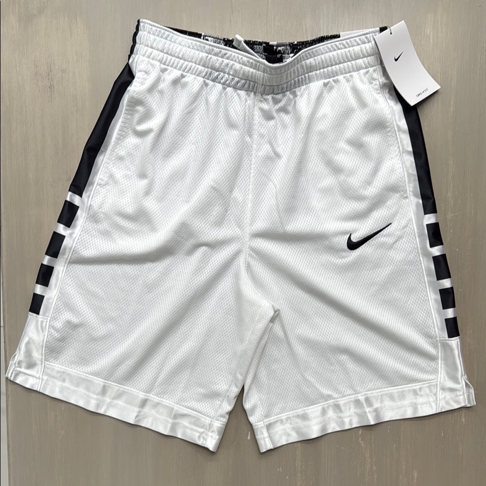 NWT Boys Nike Dri-FIT Elite Basketball Shorts Big Kids' (Boys') XL